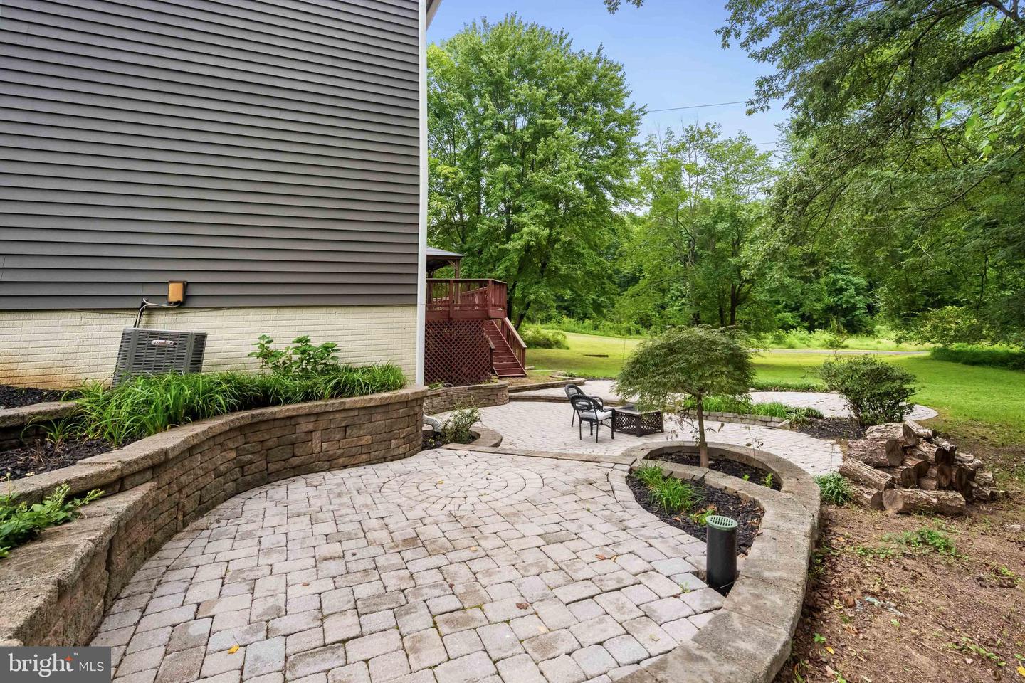 5409 HONEY BROOK CT, FAIRFAX, Virginia 22030, 4 Bedrooms Bedrooms, ,3 BathroomsBathrooms,Residential,For sale,5409 HONEY BROOK CT,VAFX2261016 MLS # VAFX2261016