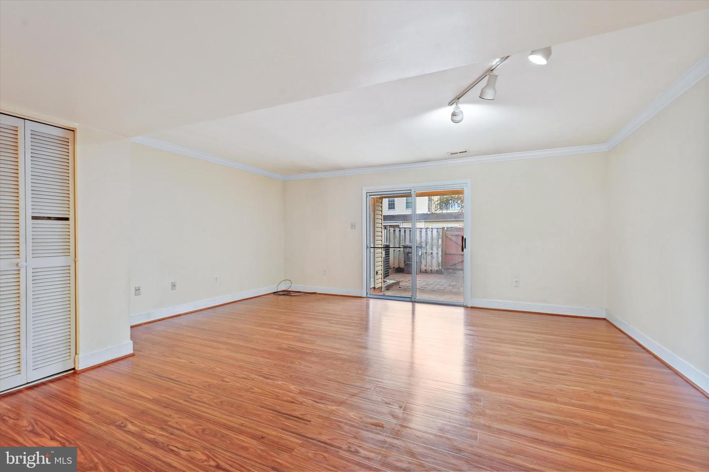 8385 WHITE PINE DR, MANASSAS PARK, Virginia 20111, 3 Bedrooms Bedrooms, 3 Rooms Rooms,2 BathroomsBathrooms,Residential,For sale,8385 WHITE PINE DR,VAMP2003232 MLS # VAMP2003232
