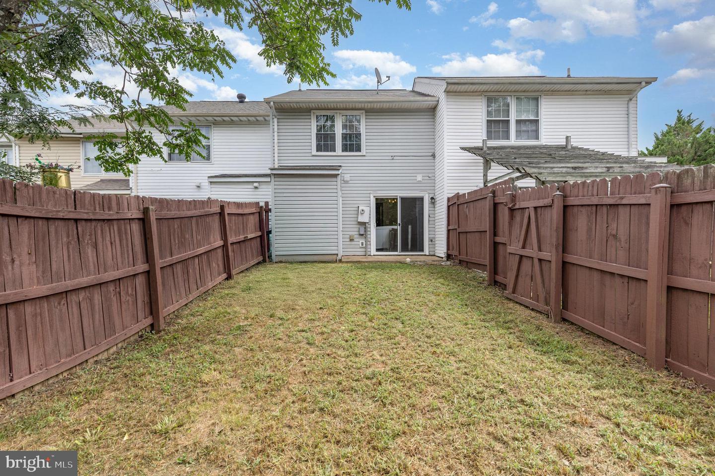 2416 LAFAYETTE BLVD, FREDERICKSBURG, Virginia 22401, 2 Bedrooms Bedrooms, ,1 BathroomBathrooms,Residential,For sale,2416 LAFAYETTE BLVD,VAFB2008822 MLS # VAFB2008822