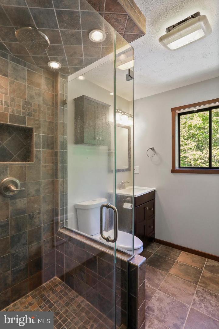 59 W EAGLEWOOD LN, MOUNT JACKSON, Virginia 22842, 3 Bedrooms Bedrooms, ,2 BathroomsBathrooms,Residential,For sale,59 W EAGLEWOOD LN,VASH2012318 MLS # VASH2012318