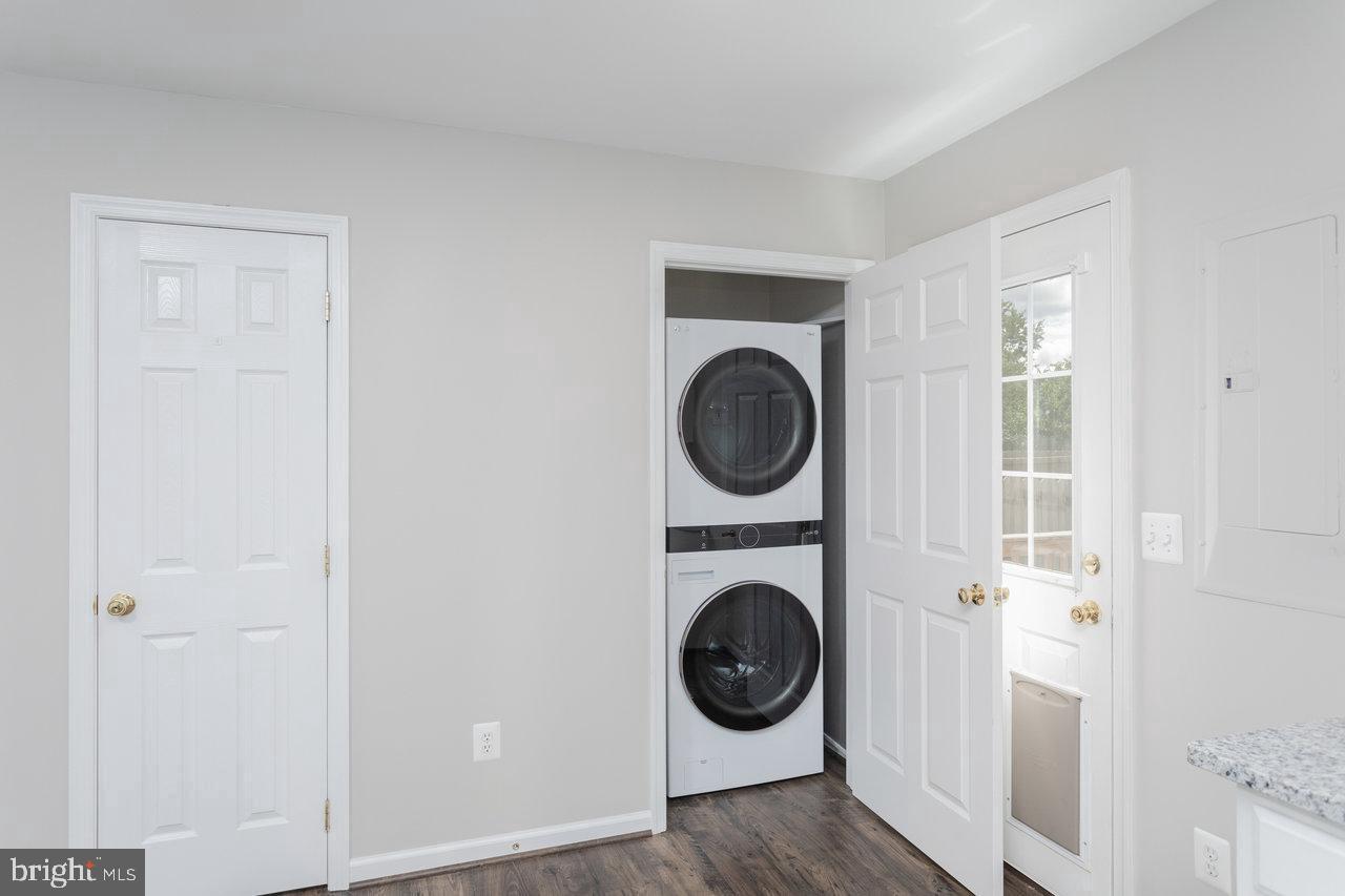 224 KADIES LN, EDINBURG, Virginia 22824, 2 Bedrooms Bedrooms, 5 Rooms Rooms,2 BathroomsBathrooms,Residential,For sale,224 KADIES LN,VASH2012320 MLS # VASH2012320