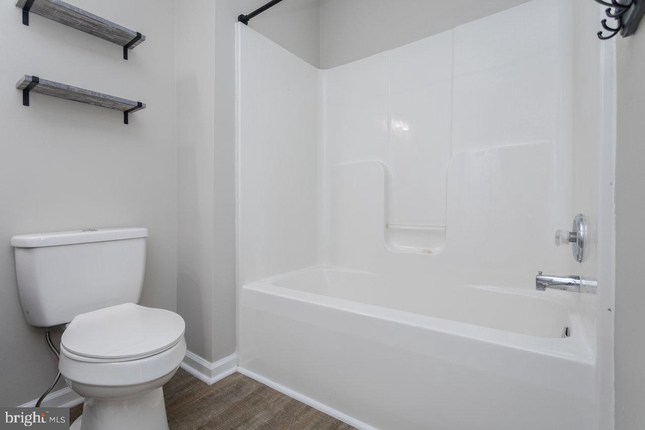224 KADIES LN, EDINBURG, Virginia 22824, 2 Bedrooms Bedrooms, 5 Rooms Rooms,2 BathroomsBathrooms,Residential,For sale,224 KADIES LN,VASH2012320 MLS # VASH2012320