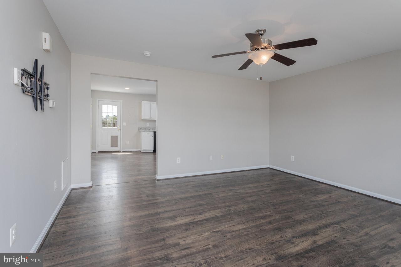 224 KADIES LN, EDINBURG, Virginia 22824, 2 Bedrooms Bedrooms, 5 Rooms Rooms,2 BathroomsBathrooms,Residential,For sale,224 KADIES LN,VASH2012320 MLS # VASH2012320