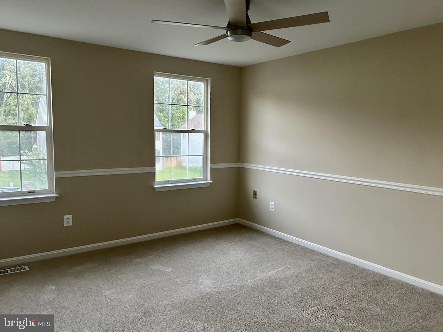 15472 AMBERGATE DR, WOODBRIDGE, Virginia 22193, 4 Bedrooms Bedrooms, ,3 BathroomsBathrooms,Residential,For sale,15472 AMBERGATE DR,VAPW2102646 MLS # VAPW2102646