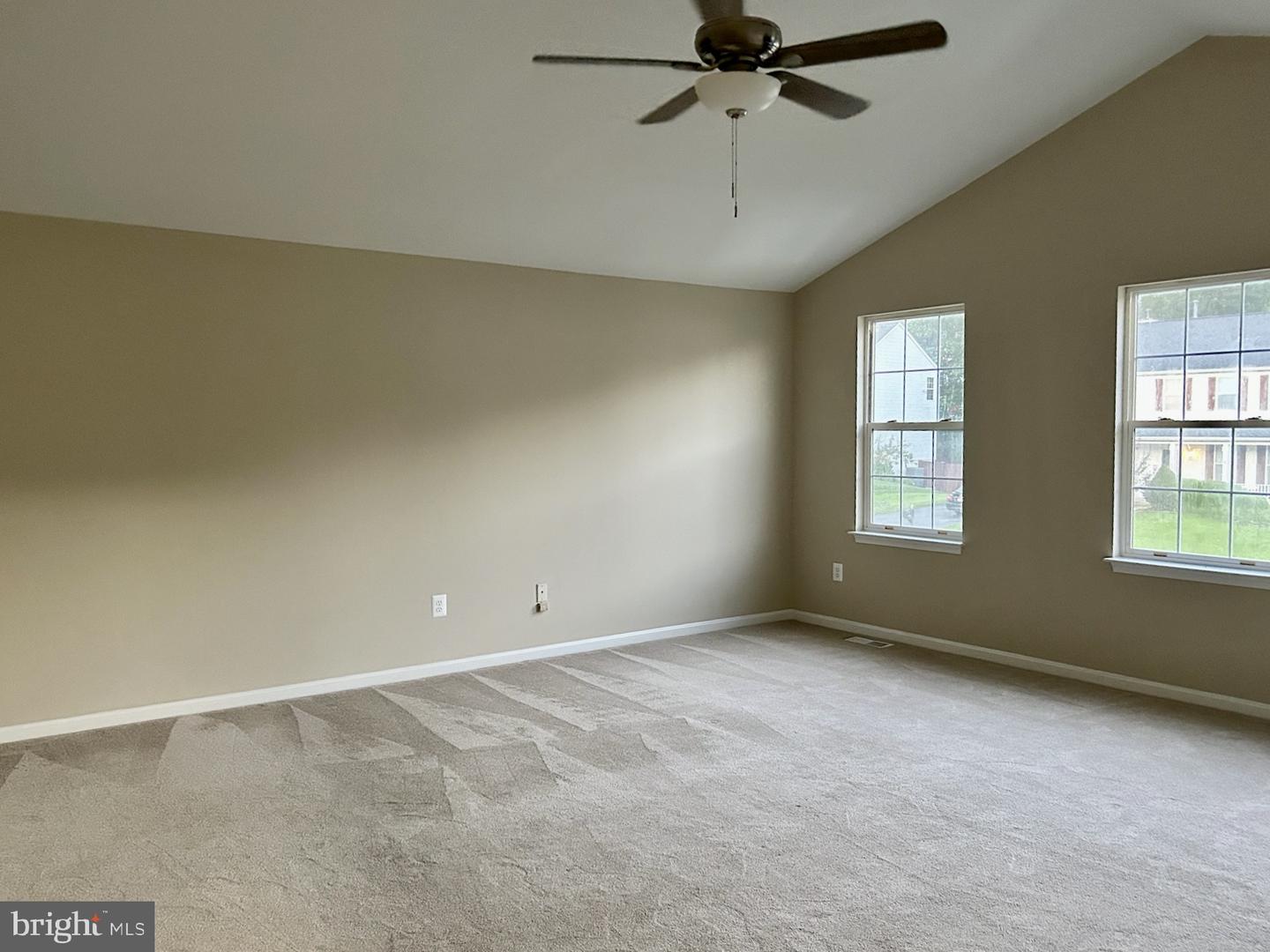 15472 AMBERGATE DR, WOODBRIDGE, Virginia 22193, 4 Bedrooms Bedrooms, ,3 BathroomsBathrooms,Residential,For sale,15472 AMBERGATE DR,VAPW2102646 MLS # VAPW2102646