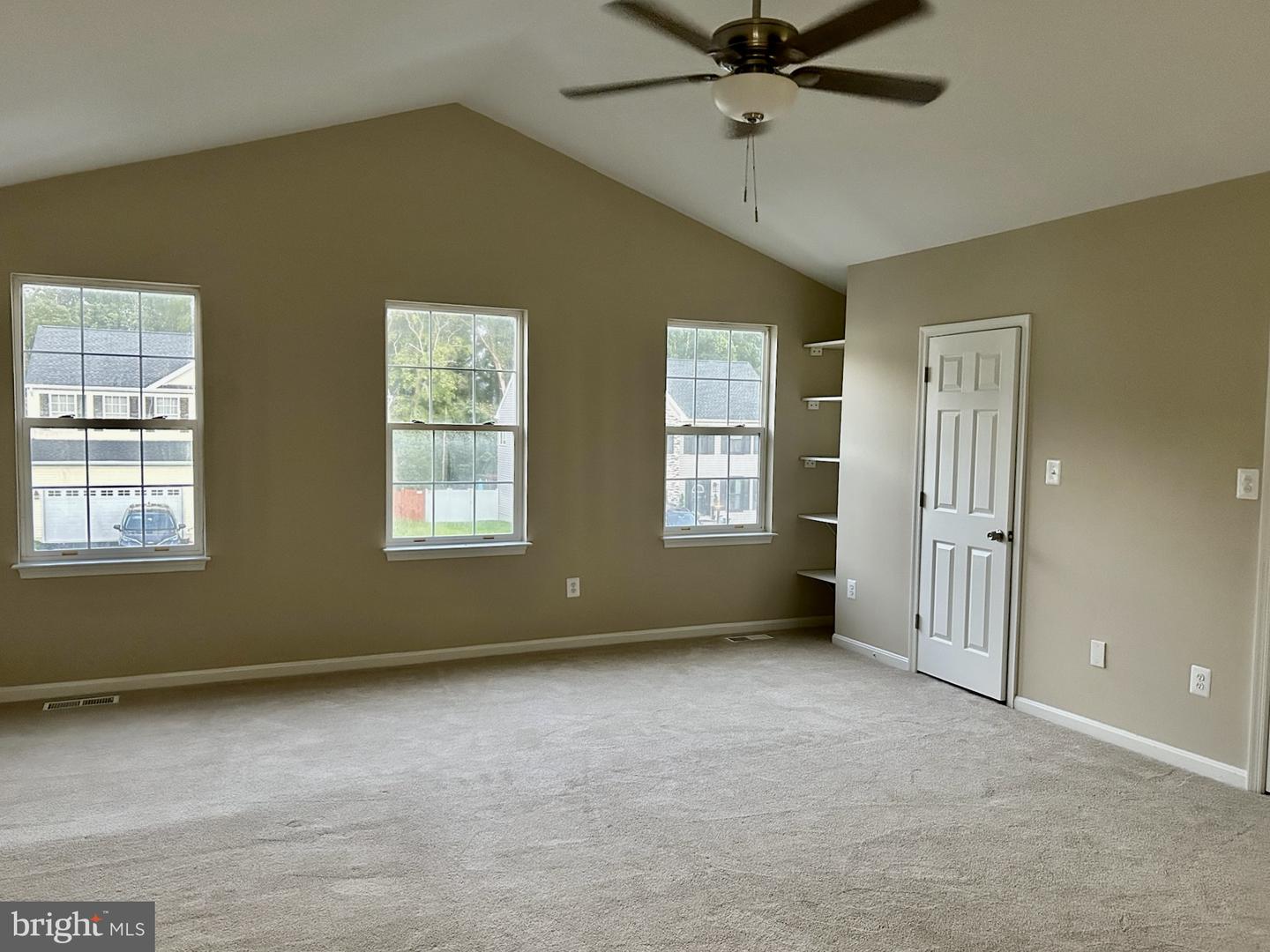 15472 AMBERGATE DR, WOODBRIDGE, Virginia 22193, 4 Bedrooms Bedrooms, ,3 BathroomsBathrooms,Residential,For sale,15472 AMBERGATE DR,VAPW2102646 MLS # VAPW2102646
