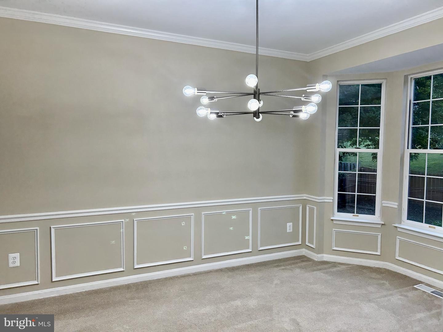 15472 AMBERGATE DR, WOODBRIDGE, Virginia 22193, 4 Bedrooms Bedrooms, ,3 BathroomsBathrooms,Residential,For sale,15472 AMBERGATE DR,VAPW2102646 MLS # VAPW2102646