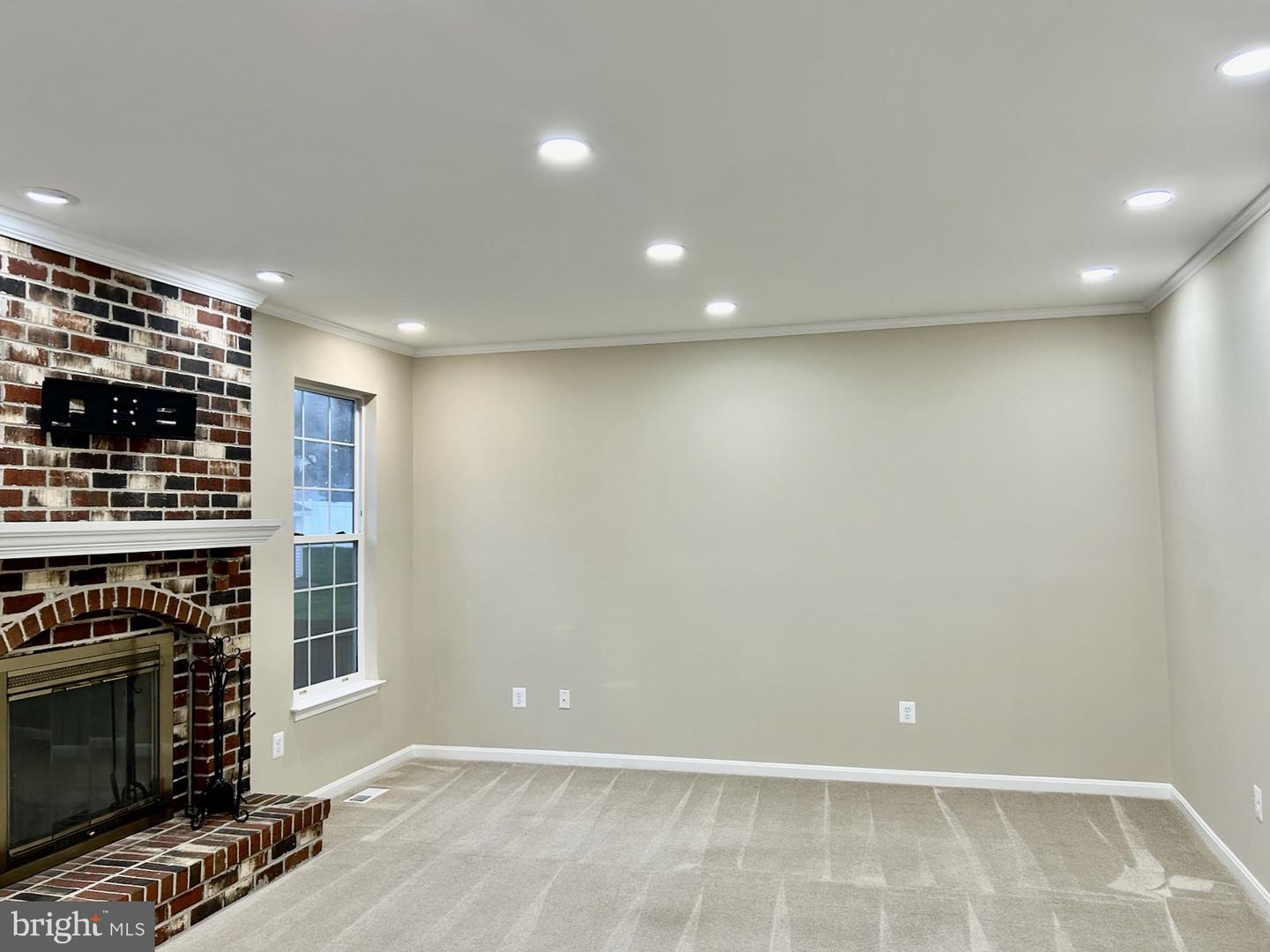 15472 AMBERGATE DR, WOODBRIDGE, Virginia 22193, 4 Bedrooms Bedrooms, ,3 BathroomsBathrooms,Residential,For sale,15472 AMBERGATE DR,VAPW2102646 MLS # VAPW2102646