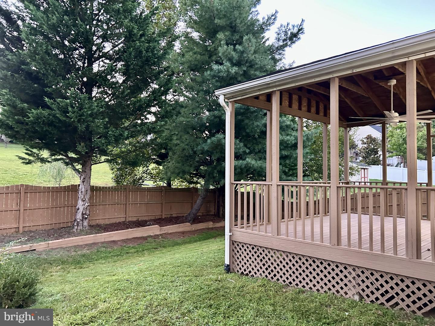 15472 AMBERGATE DR, WOODBRIDGE, Virginia 22193, 4 Bedrooms Bedrooms, ,3 BathroomsBathrooms,Residential,For sale,15472 AMBERGATE DR,VAPW2102646 MLS # VAPW2102646