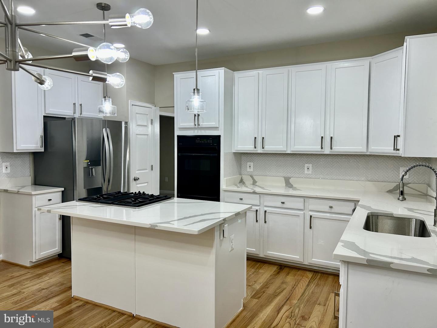 15472 AMBERGATE DR, WOODBRIDGE, Virginia 22193, 4 Bedrooms Bedrooms, ,3 BathroomsBathrooms,Residential,For sale,15472 AMBERGATE DR,VAPW2102646 MLS # VAPW2102646