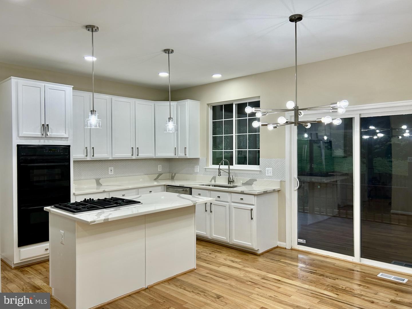 15472 AMBERGATE DR, WOODBRIDGE, Virginia 22193, 4 Bedrooms Bedrooms, ,3 BathroomsBathrooms,Residential,For sale,15472 AMBERGATE DR,VAPW2102646 MLS # VAPW2102646
