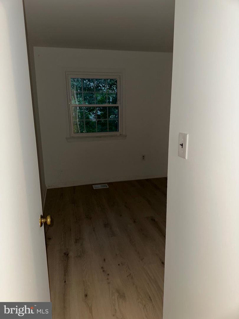 14812 SMETHWICK PL, CENTREVILLE, Virginia 20120, 3 Bedrooms Bedrooms, ,2 BathroomsBathrooms,Residential,For sale,14812 SMETHWICK PL,VAFX2263310 MLS # VAFX2263310