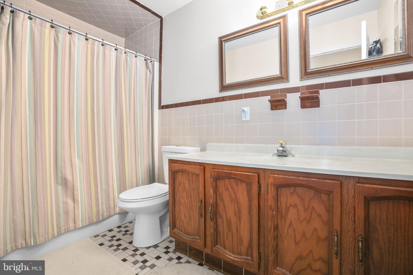 17 SENECA, FREDERICKSBURG, Virginia 22401, 4 Bedrooms Bedrooms, ,2 BathroomsBathrooms,Residential,For sale,17 SENECA,VAFB2008848 MLS # VAFB2008848