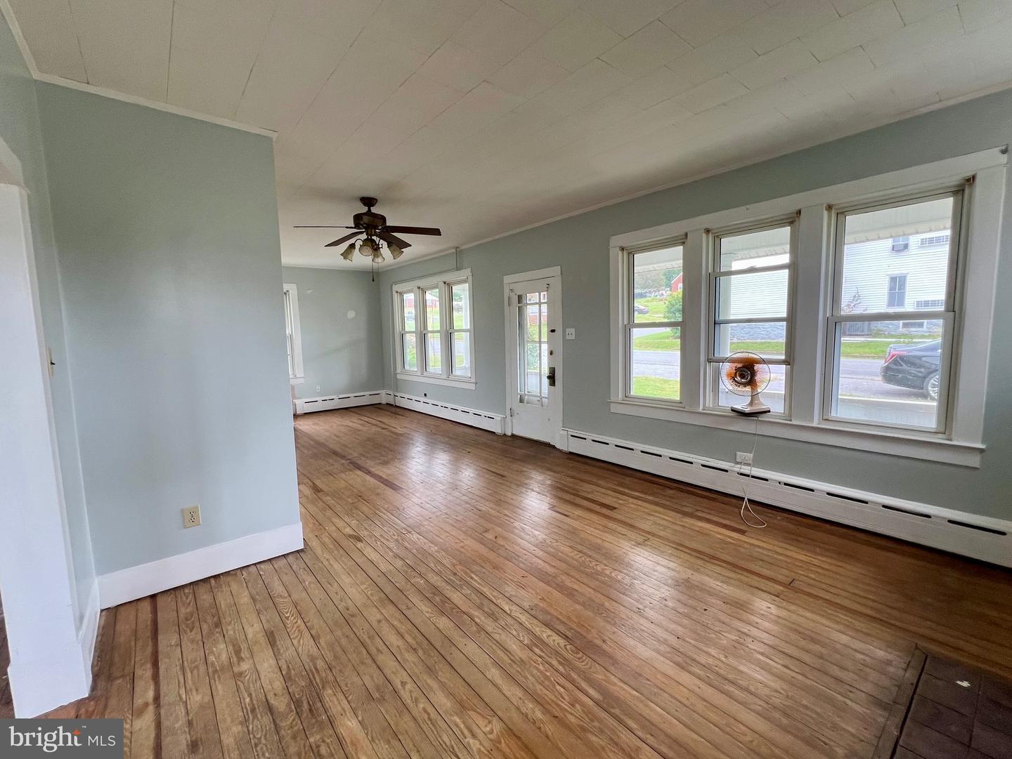 411 SHENANDOAH AVE, SHENANDOAH, Virginia 22849, 3 Bedrooms Bedrooms, ,1 BathroomBathrooms,Residential,For sale,411 SHENANDOAH AVE,VAPA2005294 MLS # VAPA2005294