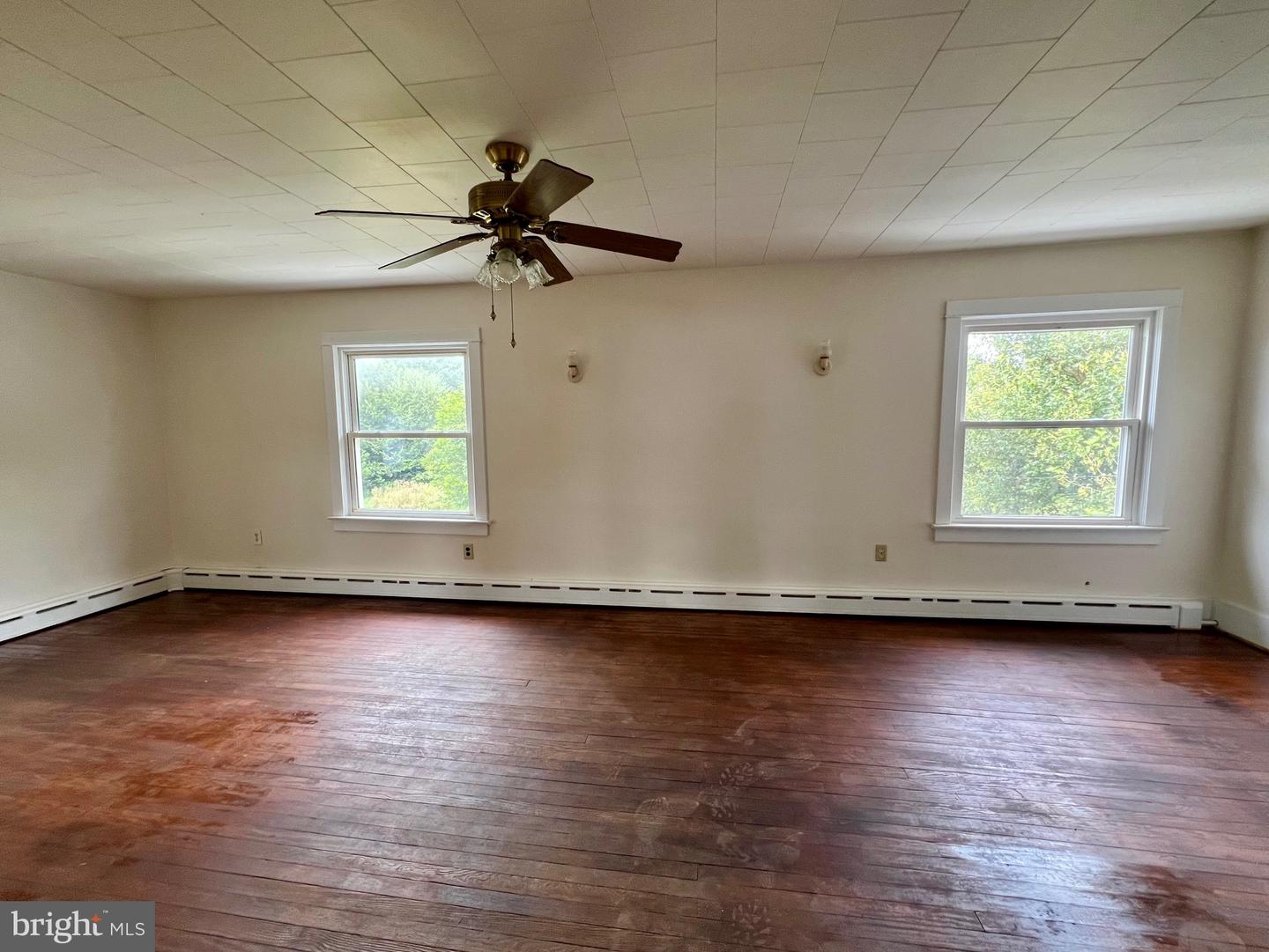 411 SHENANDOAH AVE, SHENANDOAH, Virginia 22849, 3 Bedrooms Bedrooms, ,1 BathroomBathrooms,Residential,For sale,411 SHENANDOAH AVE,VAPA2005294 MLS # VAPA2005294