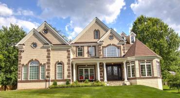 9813 SUNRISE RD, VIENNA, Virginia 22181, 7 Bedrooms Bedrooms, ,5 BathroomsBathrooms,Residential,For sale,9813 SUNRISE RD,VAFX2263348 MLS # VAFX2263348