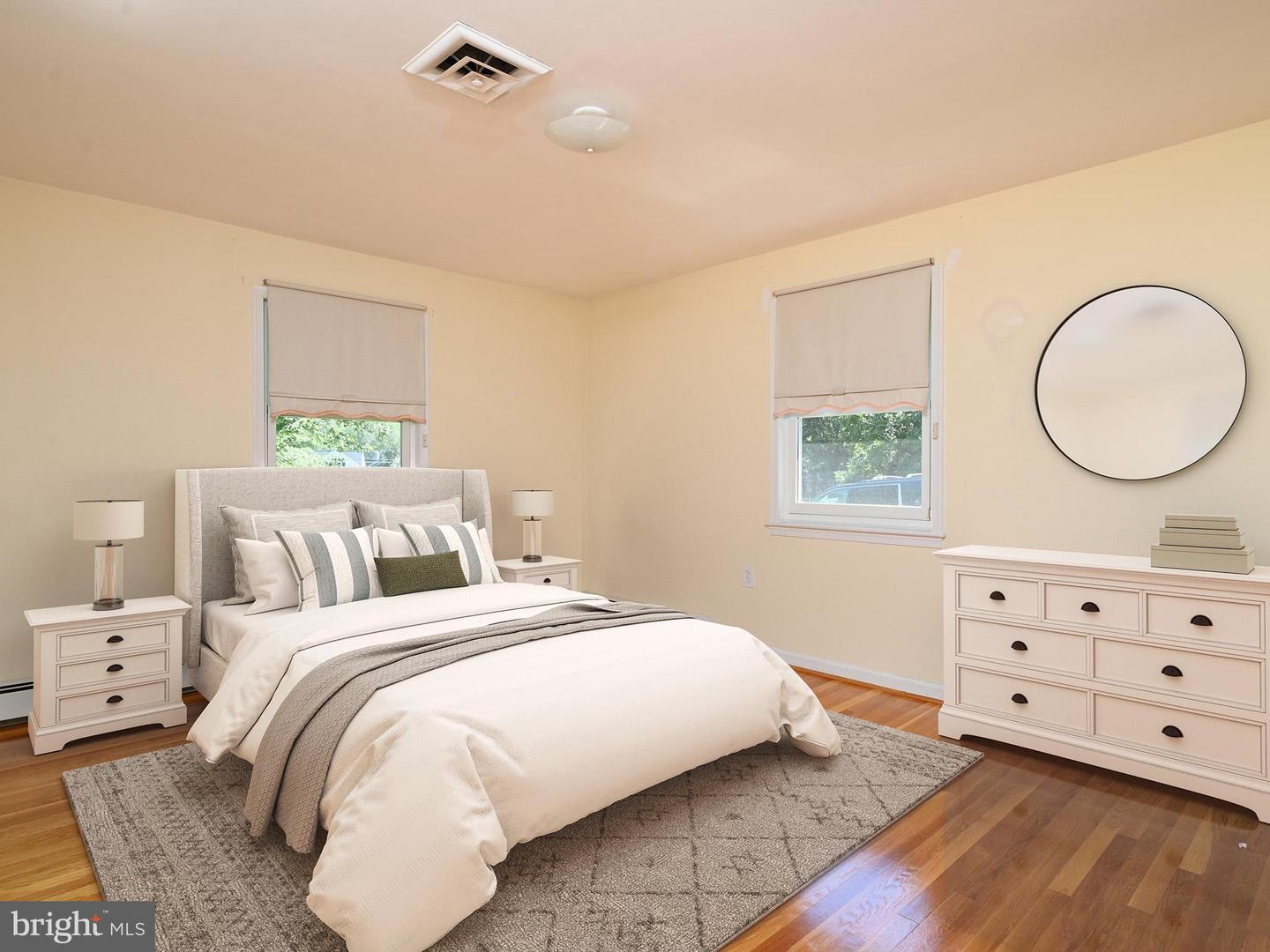 2201 ROLLINS DR, ALEXANDRIA, Virginia 22307, 3 Bedrooms Bedrooms, 17 Rooms Rooms,3 BathroomsBathrooms,Residential,For sale,2201 ROLLINS DR,VAFX2246546 MLS # VAFX2246546