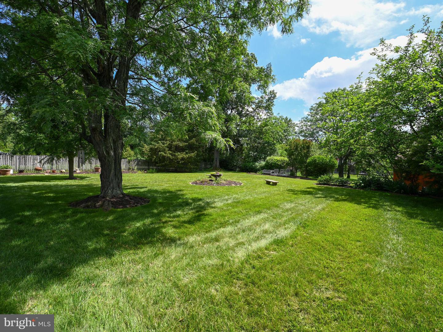 2201 ROLLINS DR, ALEXANDRIA, Virginia 22307, 3 Bedrooms Bedrooms, 17 Rooms Rooms,3 BathroomsBathrooms,Residential,For sale,2201 ROLLINS DR,VAFX2246546 MLS # VAFX2246546