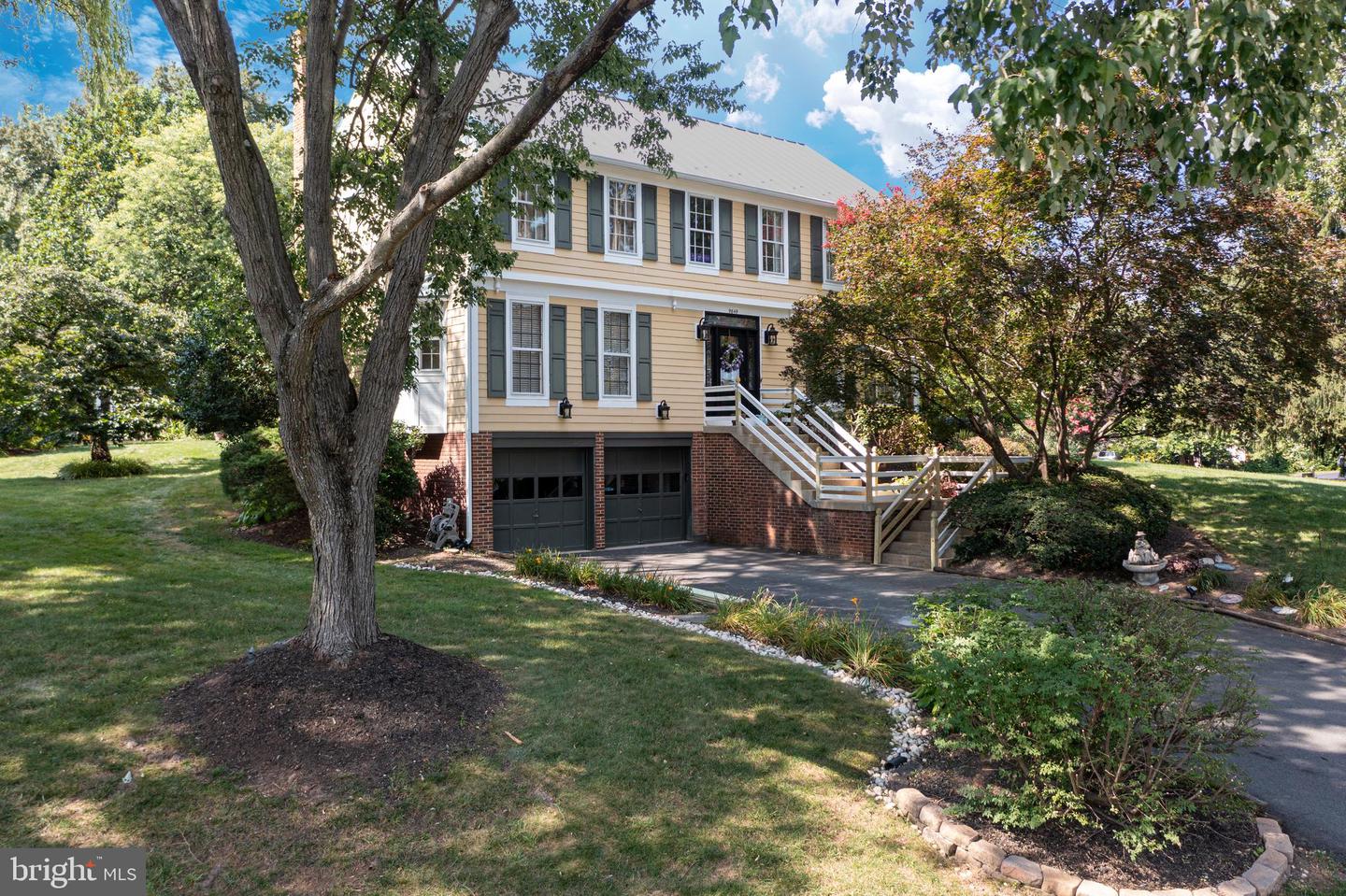 9849 S PARK CIR, FAIRFAX STATION, Virginia 22039, 4 Bedrooms Bedrooms, ,3 BathroomsBathrooms,Residential,For sale,9849 S PARK CIR,VAFX2255448 MLS # VAFX2255448