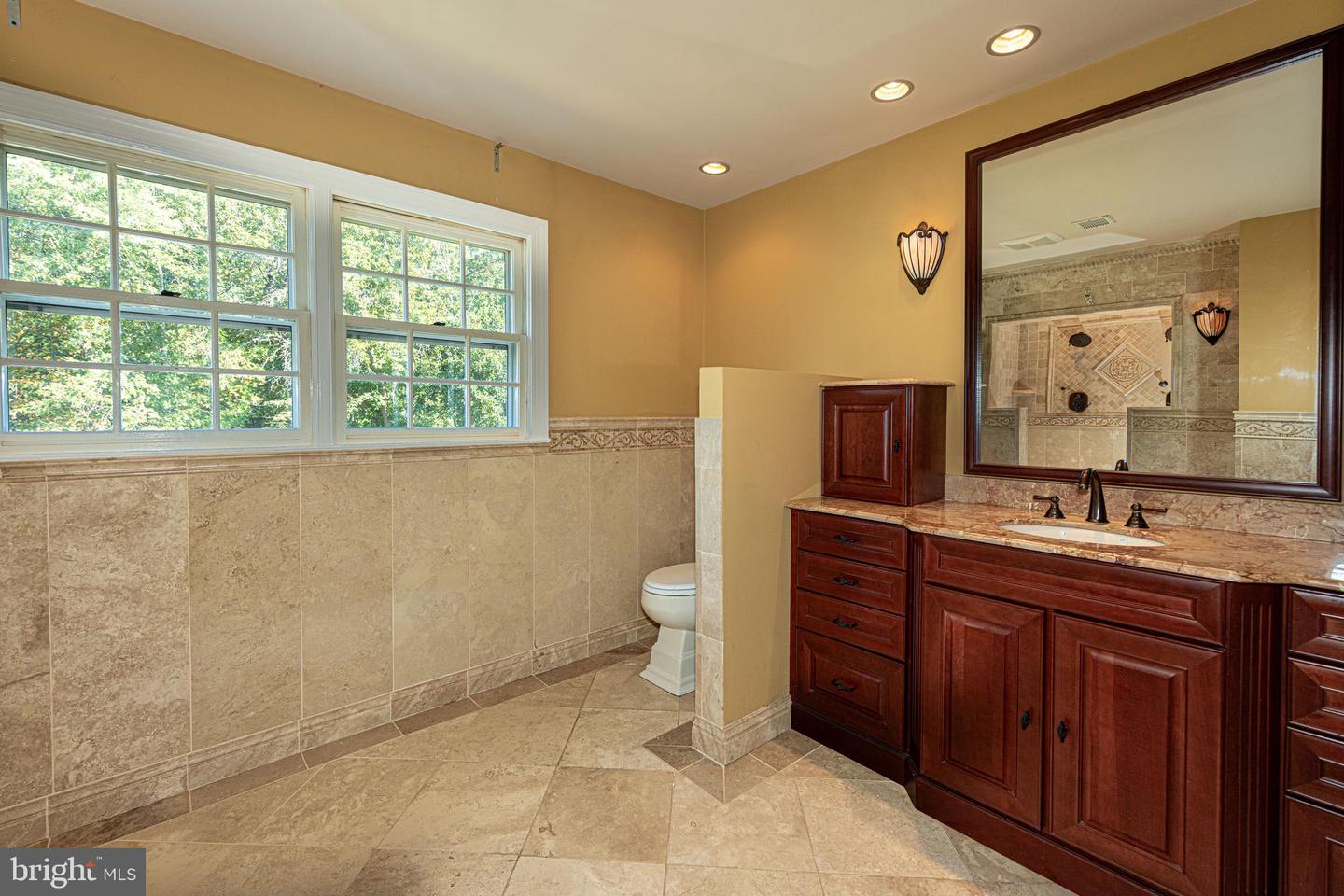 9849 S PARK CIR, FAIRFAX STATION, Virginia 22039, 4 Bedrooms Bedrooms, ,3 BathroomsBathrooms,Residential,For sale,9849 S PARK CIR,VAFX2255448 MLS # VAFX2255448