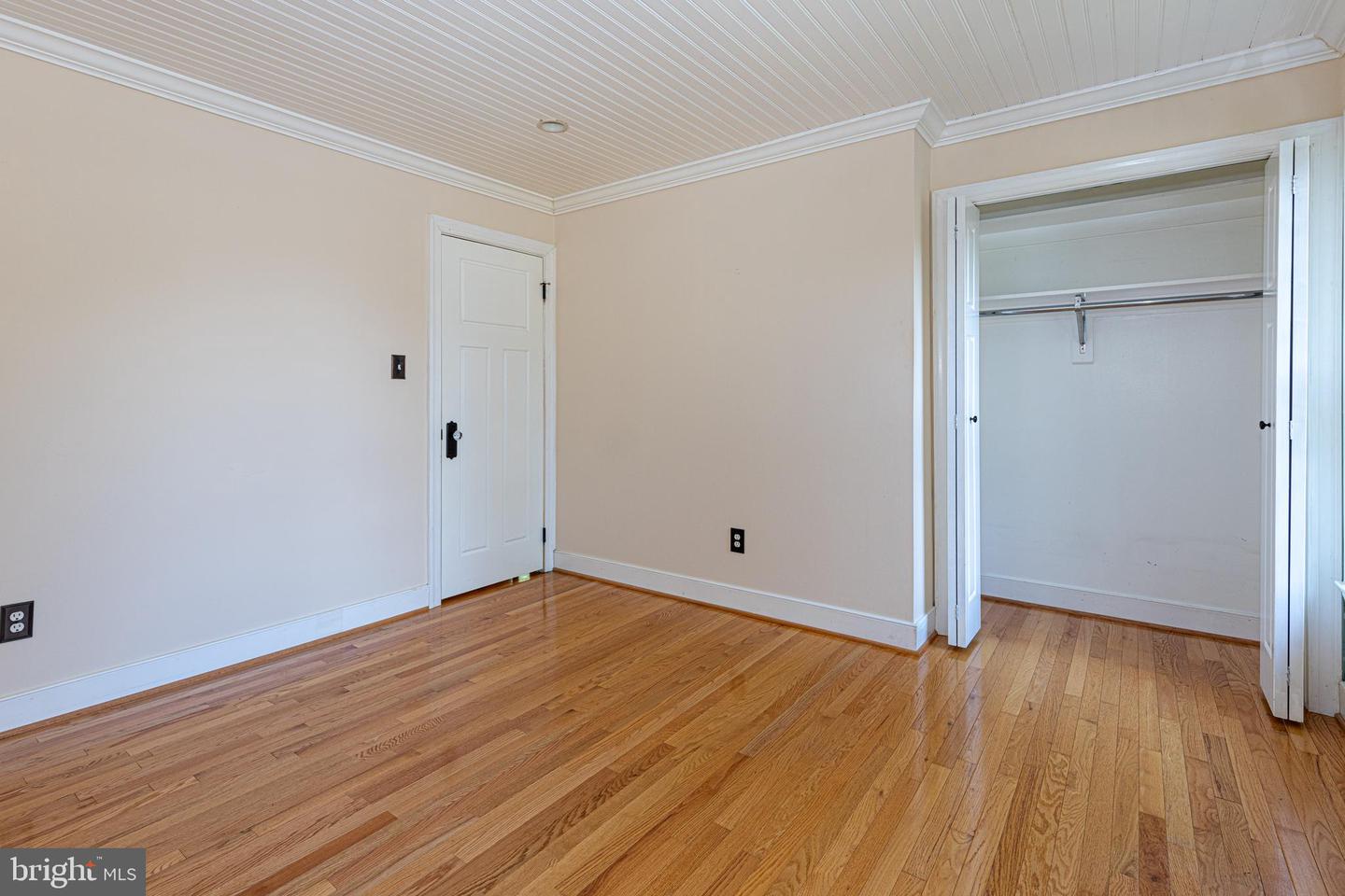 9849 S PARK CIR, FAIRFAX STATION, Virginia 22039, 4 Bedrooms Bedrooms, ,3 BathroomsBathrooms,Residential,For sale,9849 S PARK CIR,VAFX2255448 MLS # VAFX2255448