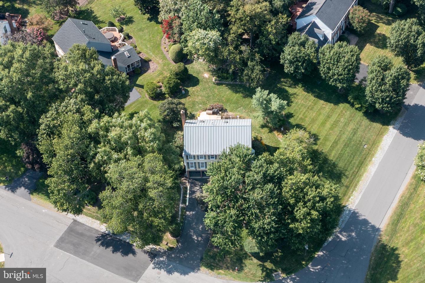 9849 S PARK CIR, FAIRFAX STATION, Virginia 22039, 4 Bedrooms Bedrooms, ,3 BathroomsBathrooms,Residential,For sale,9849 S PARK CIR,VAFX2255448 MLS # VAFX2255448