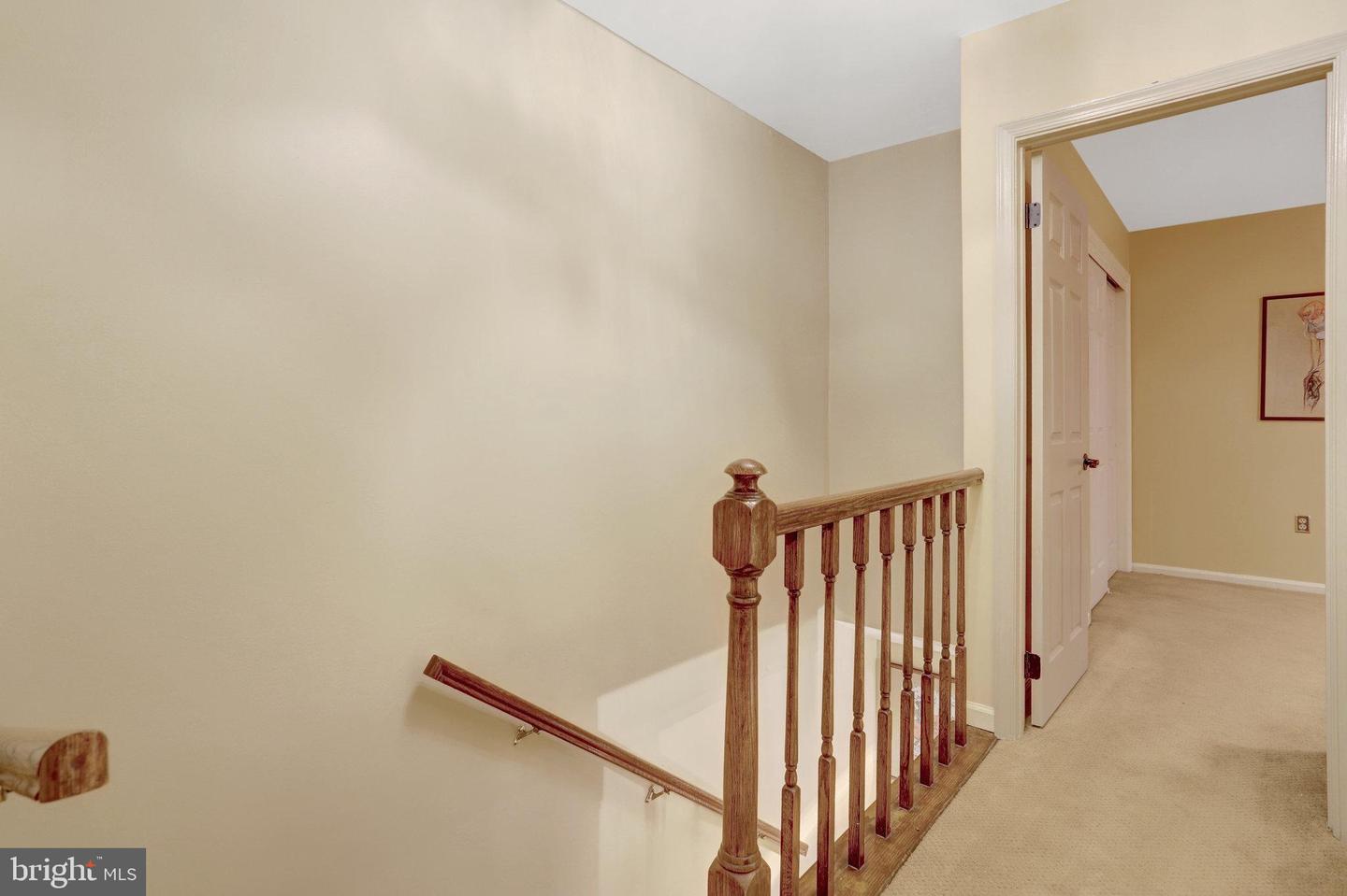 2540 S WALTER REED DR #4, ARLINGTON, Virginia 22206, 3 Bedrooms Bedrooms, ,2 BathroomsBathrooms,Residential,For sale,2540 S WALTER REED DR #4,VAAR2061202 MLS # VAAR2061202