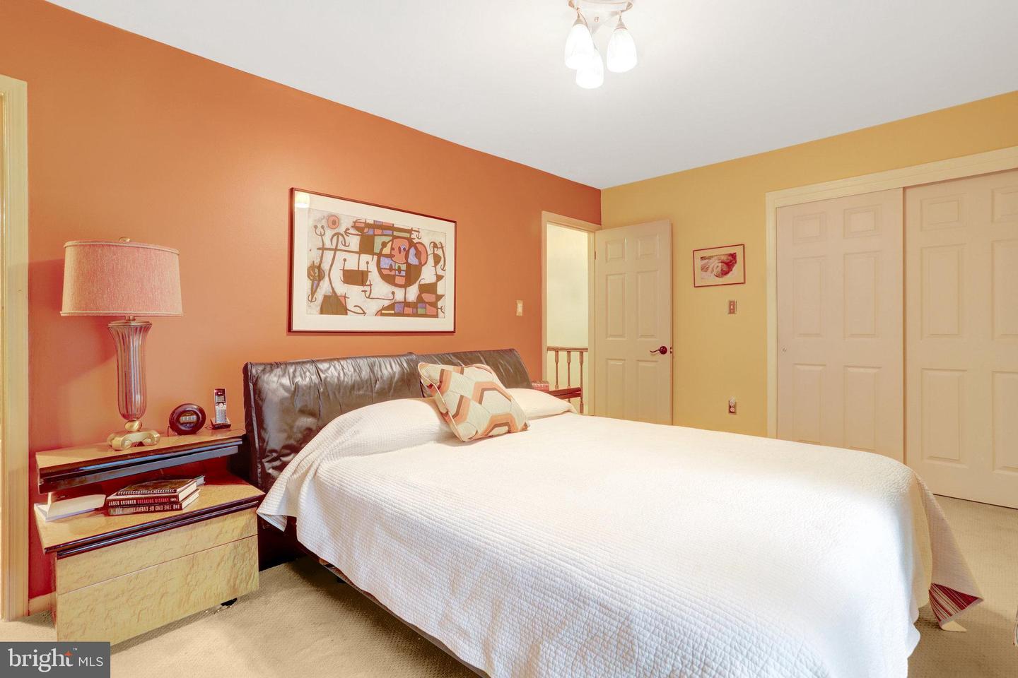 2540 S WALTER REED DR #4, ARLINGTON, Virginia 22206, 3 Bedrooms Bedrooms, ,2 BathroomsBathrooms,Residential,For sale,2540 S WALTER REED DR #4,VAAR2061202 MLS # VAAR2061202