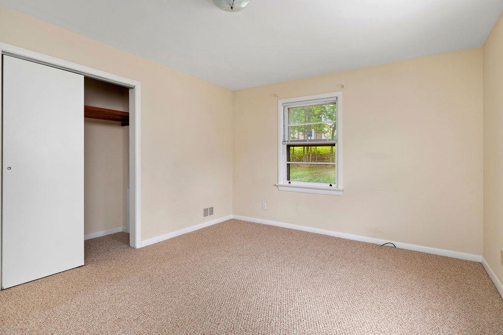 906 BELMORE AVE, STAUNTON, Virginia 24401, 3 Bedrooms Bedrooms, ,1 BathroomBathrooms,Residential,906 BELMORE AVE,668255 MLS # 668255