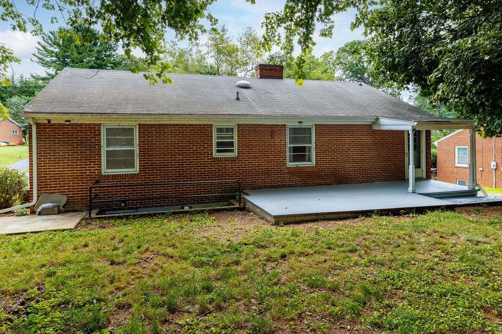 906 BELMORE AVE, STAUNTON, Virginia 24401, 3 Bedrooms Bedrooms, ,1 BathroomBathrooms,Residential,906 BELMORE AVE,668255 MLS # 668255