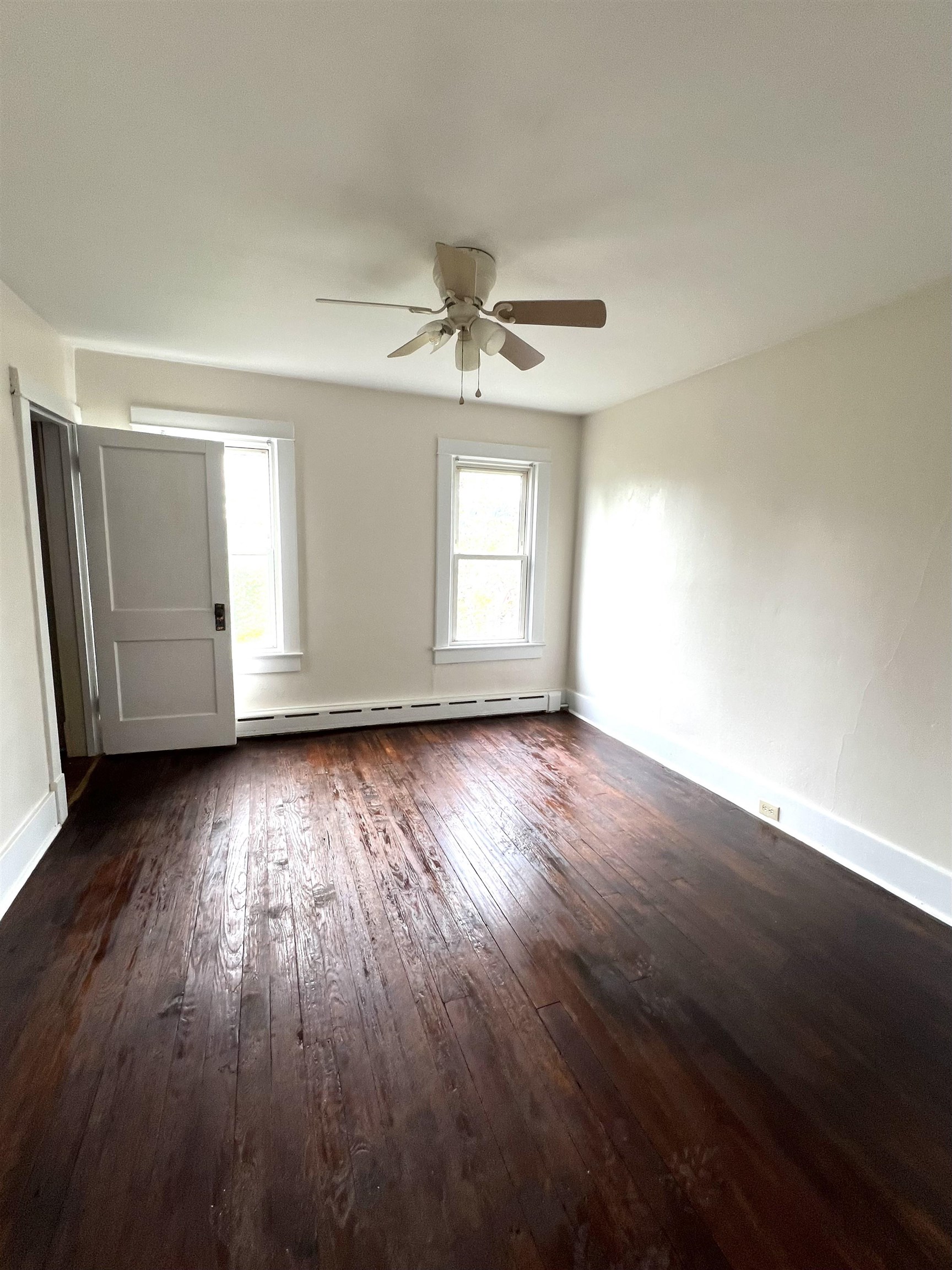 411 SHENANDOAH AVE, SHENANDOAH, Virginia 22849, 3 Bedrooms Bedrooms, ,1 BathroomBathrooms,Residential,411 SHENANDOAH AVE,668256 MLS # 668256