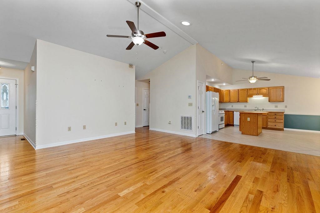 118 RED OAK DR, STAUNTON, Virginia 24401, 3 Bedrooms Bedrooms, ,2 BathroomsBathrooms,Residential,118 RED OAK DR,668257 MLS # 668257