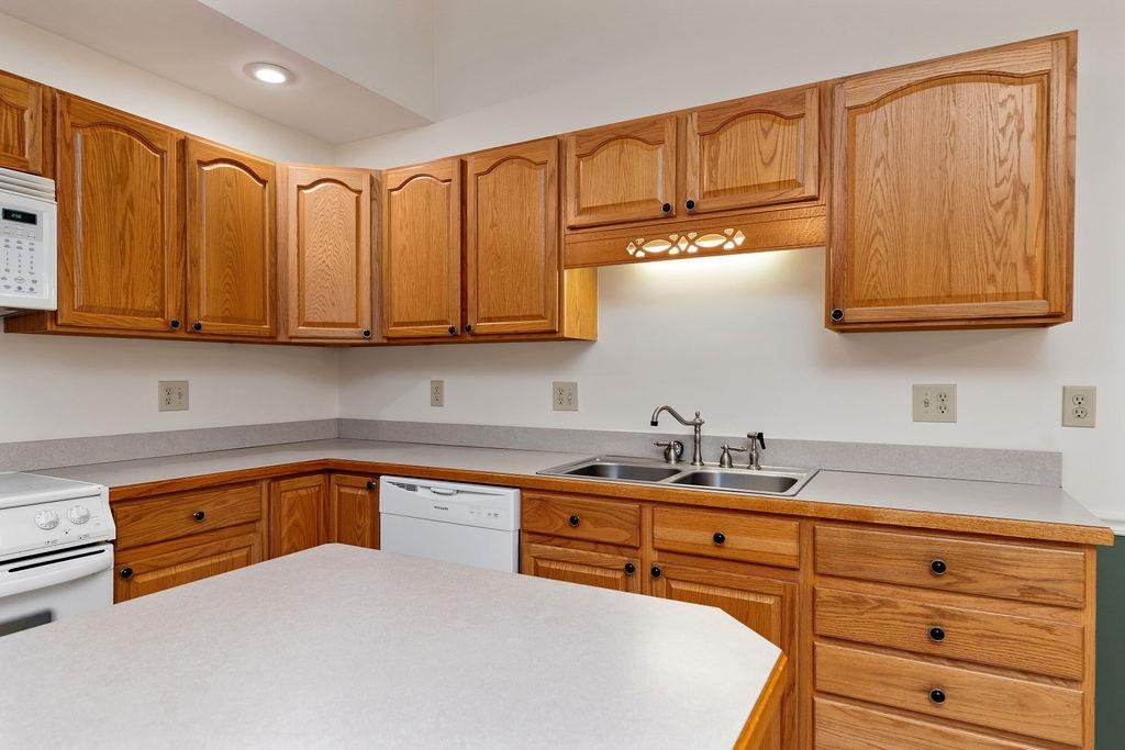 118 RED OAK DR, STAUNTON, Virginia 24401, 3 Bedrooms Bedrooms, ,2 BathroomsBathrooms,Residential,118 RED OAK DR,668257 MLS # 668257