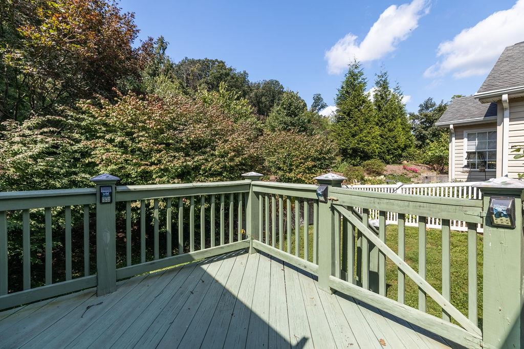 118 RED OAK DR, STAUNTON, Virginia 24401, 3 Bedrooms Bedrooms, ,2 BathroomsBathrooms,Residential,118 RED OAK DR,668257 MLS # 668257