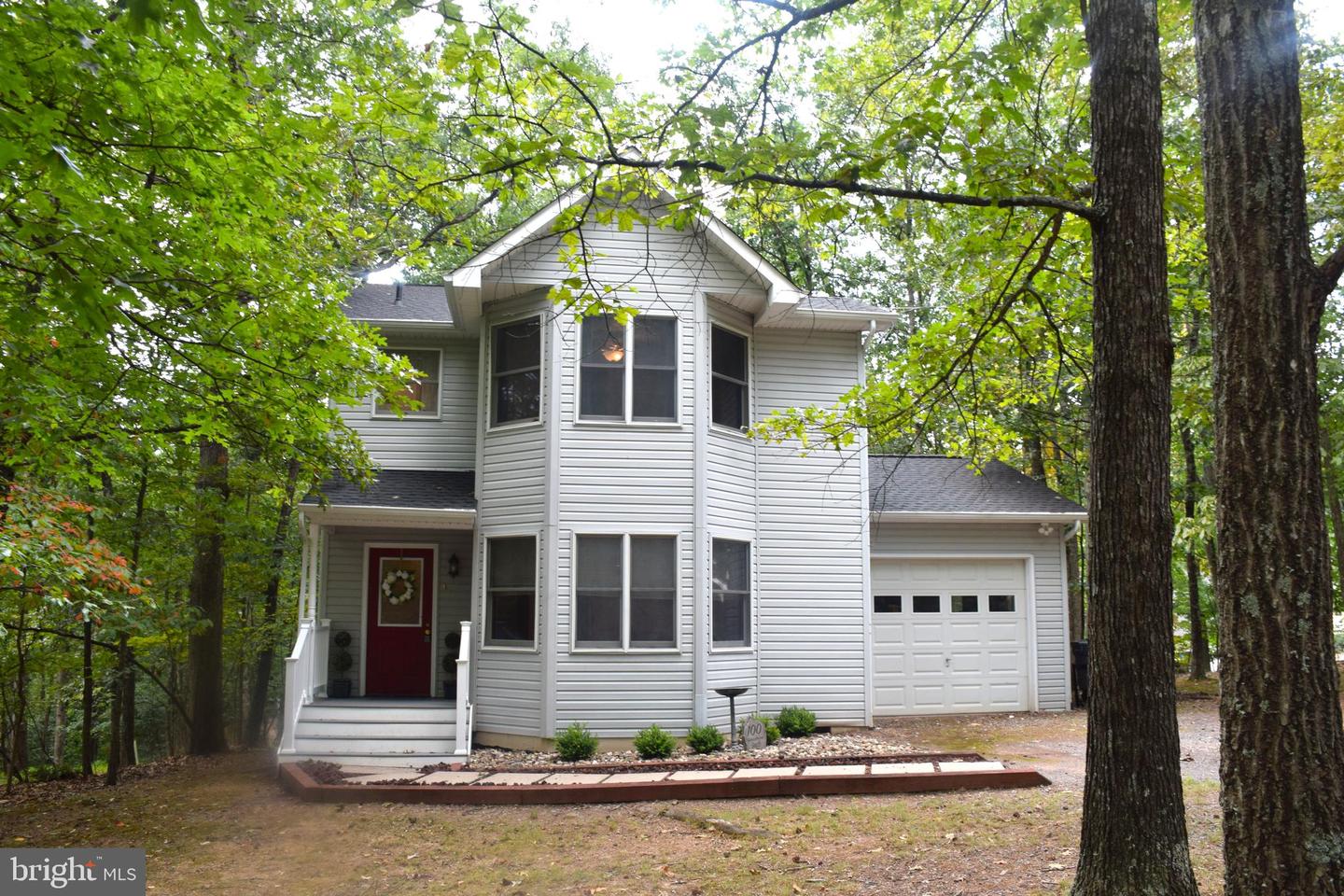 100 GREENBRIAR CIR, CROSS JUNCTION, Virginia 22625, 3 Bedrooms Bedrooms, ,2 BathroomsBathrooms,Residential,For sale,100 GREENBRIAR CIR,VAFV2036362 MLS # VAFV2036362