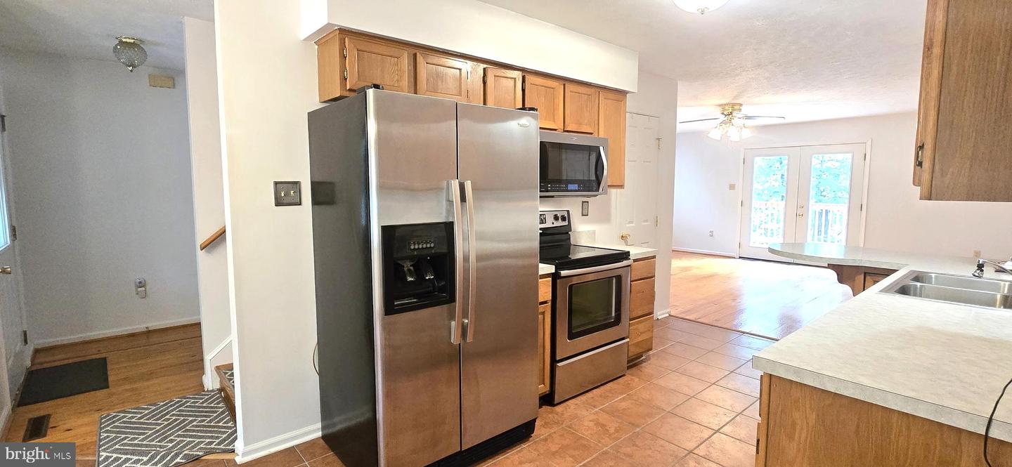 100 GREENBRIAR CIR, CROSS JUNCTION, Virginia 22625, 3 Bedrooms Bedrooms, ,2 BathroomsBathrooms,Residential,For sale,100 GREENBRIAR CIR,VAFV2036362 MLS # VAFV2036362