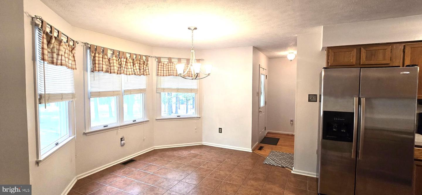100 GREENBRIAR CIR, CROSS JUNCTION, Virginia 22625, 3 Bedrooms Bedrooms, ,2 BathroomsBathrooms,Residential,For sale,100 GREENBRIAR CIR,VAFV2036362 MLS # VAFV2036362