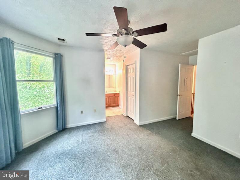 100 GREENBRIAR CIR, CROSS JUNCTION, Virginia 22625, 3 Bedrooms Bedrooms, ,2 BathroomsBathrooms,Residential,For sale,100 GREENBRIAR CIR,VAFV2036362 MLS # VAFV2036362