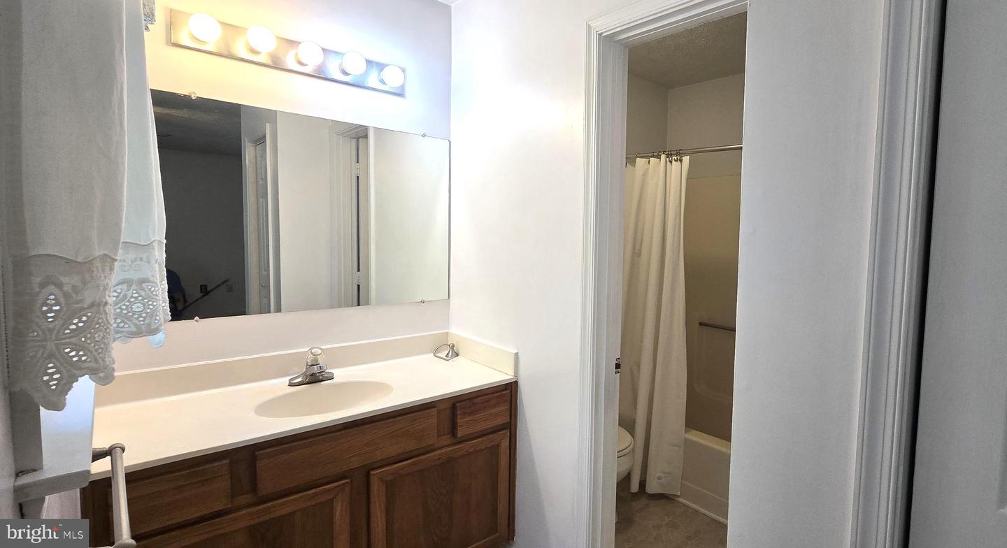 100 GREENBRIAR CIR, CROSS JUNCTION, Virginia 22625, 3 Bedrooms Bedrooms, ,2 BathroomsBathrooms,Residential,For sale,100 GREENBRIAR CIR,VAFV2036362 MLS # VAFV2036362