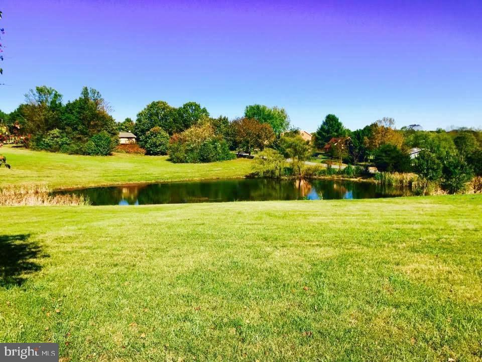 100 GREENBRIAR CIR, CROSS JUNCTION, Virginia 22625, 3 Bedrooms Bedrooms, ,2 BathroomsBathrooms,Residential,For sale,100 GREENBRIAR CIR,VAFV2036362 MLS # VAFV2036362