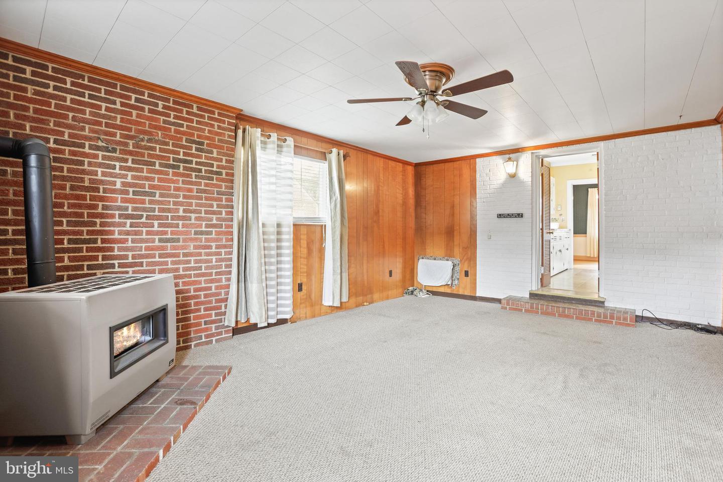 17202 MULBERRY LN, BOWLING GREEN, Virginia 22427, 3 Bedrooms Bedrooms, ,1 BathroomBathrooms,Residential,For sale,17202 MULBERRY LN,VACV2008744 MLS # VACV2008744