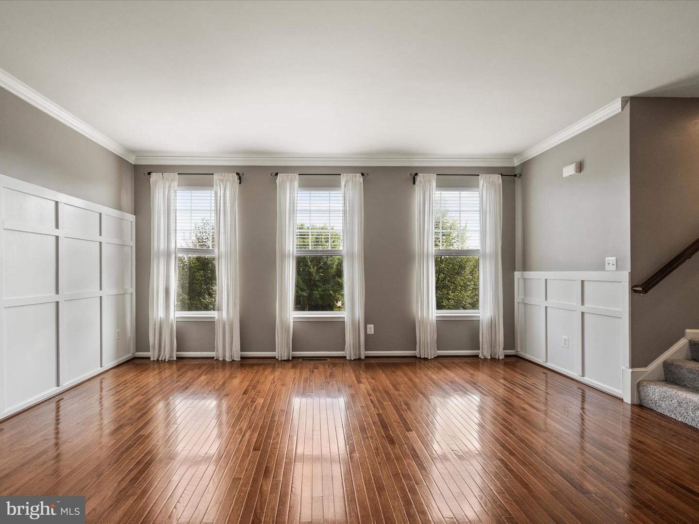 205 CENTENNIAL DR, STEPHENSON, Virginia 22656, 3 Bedrooms Bedrooms, 11 Rooms Rooms,3 BathroomsBathrooms,Residential,For sale,205 CENTENNIAL DR,VAFV2036382 MLS # VAFV2036382