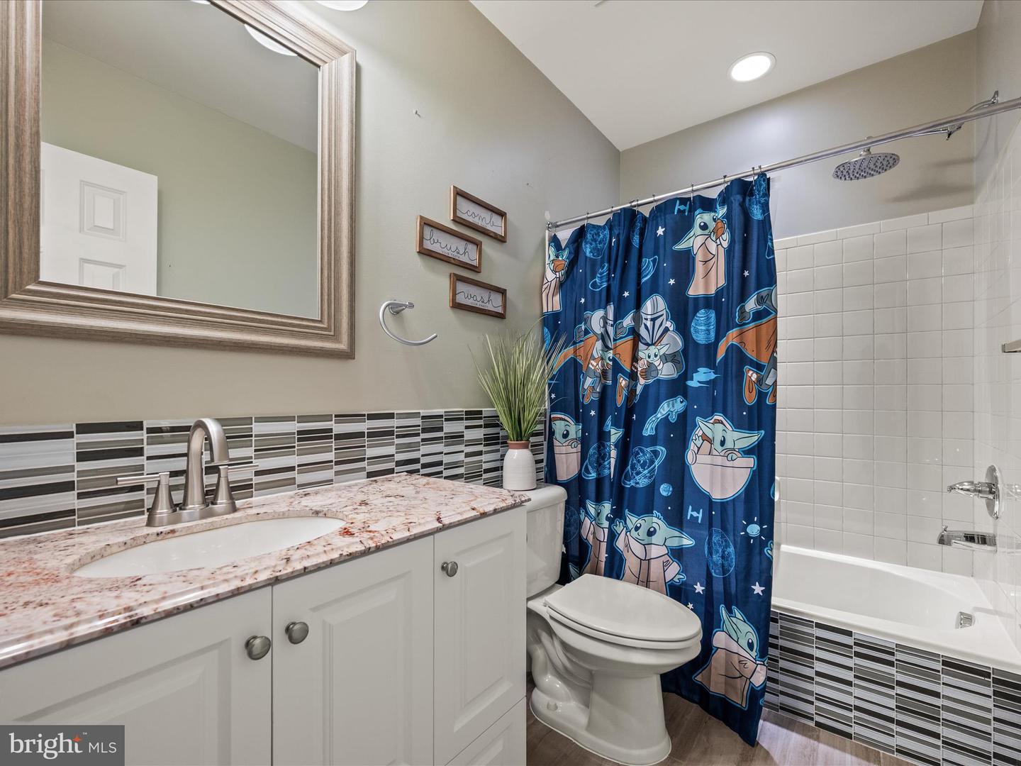 205 CENTENNIAL DR, STEPHENSON, Virginia 22656, 3 Bedrooms Bedrooms, 11 Rooms Rooms,3 BathroomsBathrooms,Residential,For sale,205 CENTENNIAL DR,VAFV2036382 MLS # VAFV2036382