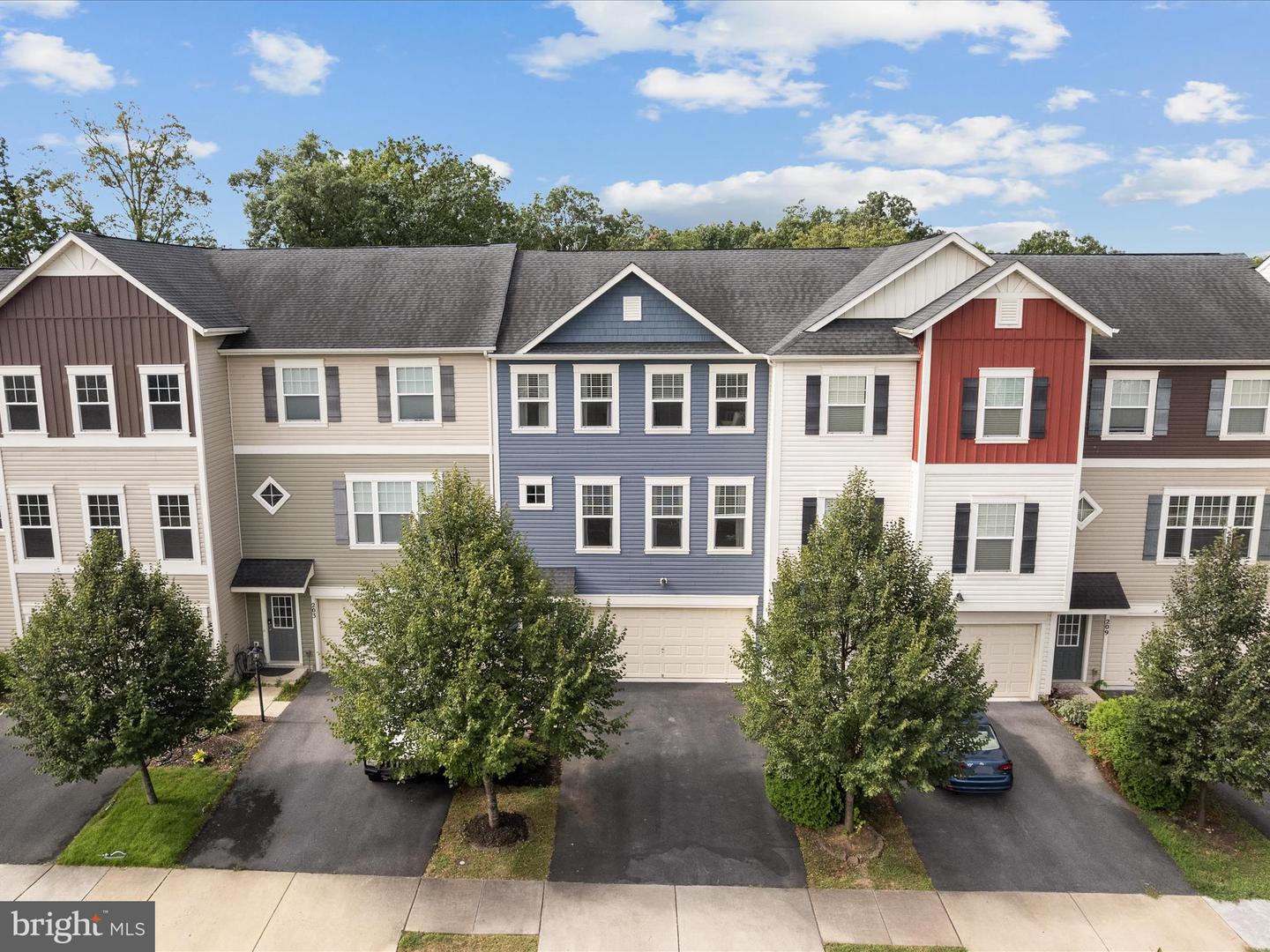 205 CENTENNIAL DR, STEPHENSON, Virginia 22656, 3 Bedrooms Bedrooms, 11 Rooms Rooms,3 BathroomsBathrooms,Residential,For sale,205 CENTENNIAL DR,VAFV2036382 MLS # VAFV2036382