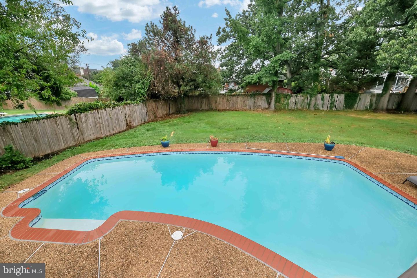 6170 HOWELLS RD, ALEXANDRIA, Virginia 22310, 5 Bedrooms Bedrooms, ,3 BathroomsBathrooms,Residential,For sale,6170 HOWELLS RD,VAFX2263092 MLS # VAFX2263092