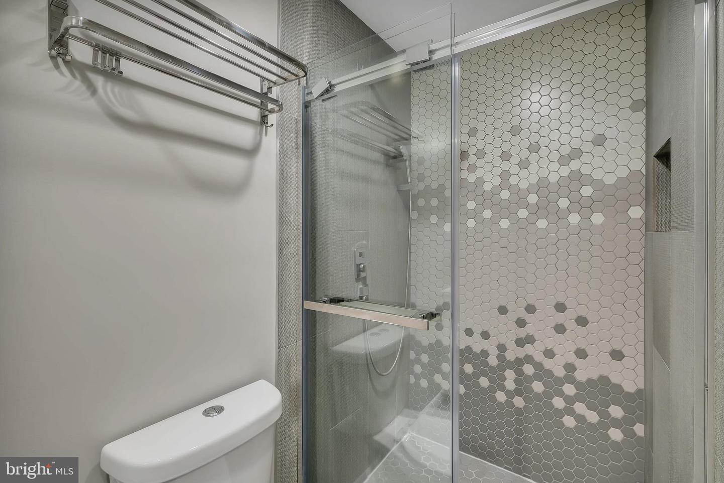 6170 HOWELLS RD, ALEXANDRIA, Virginia 22310, 5 Bedrooms Bedrooms, ,3 BathroomsBathrooms,Residential,For sale,6170 HOWELLS RD,VAFX2263092 MLS # VAFX2263092
