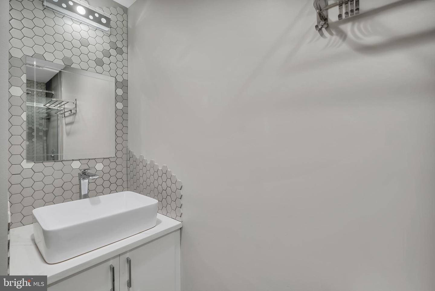 6170 HOWELLS RD, ALEXANDRIA, Virginia 22310, 5 Bedrooms Bedrooms, ,3 BathroomsBathrooms,Residential,For sale,6170 HOWELLS RD,VAFX2263092 MLS # VAFX2263092