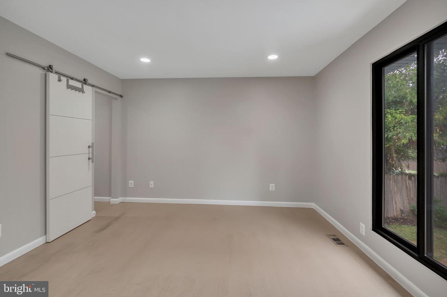 6170 HOWELLS RD, ALEXANDRIA, Virginia 22310, 5 Bedrooms Bedrooms, ,3 BathroomsBathrooms,Residential,For sale,6170 HOWELLS RD,VAFX2263092 MLS # VAFX2263092