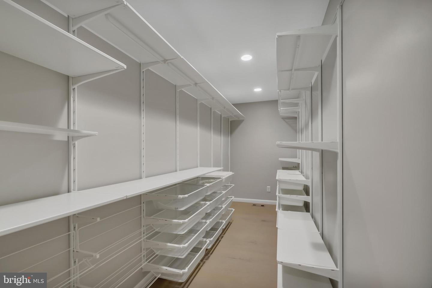 6170 HOWELLS RD, ALEXANDRIA, Virginia 22310, 5 Bedrooms Bedrooms, ,3 BathroomsBathrooms,Residential,For sale,6170 HOWELLS RD,VAFX2263092 MLS # VAFX2263092
