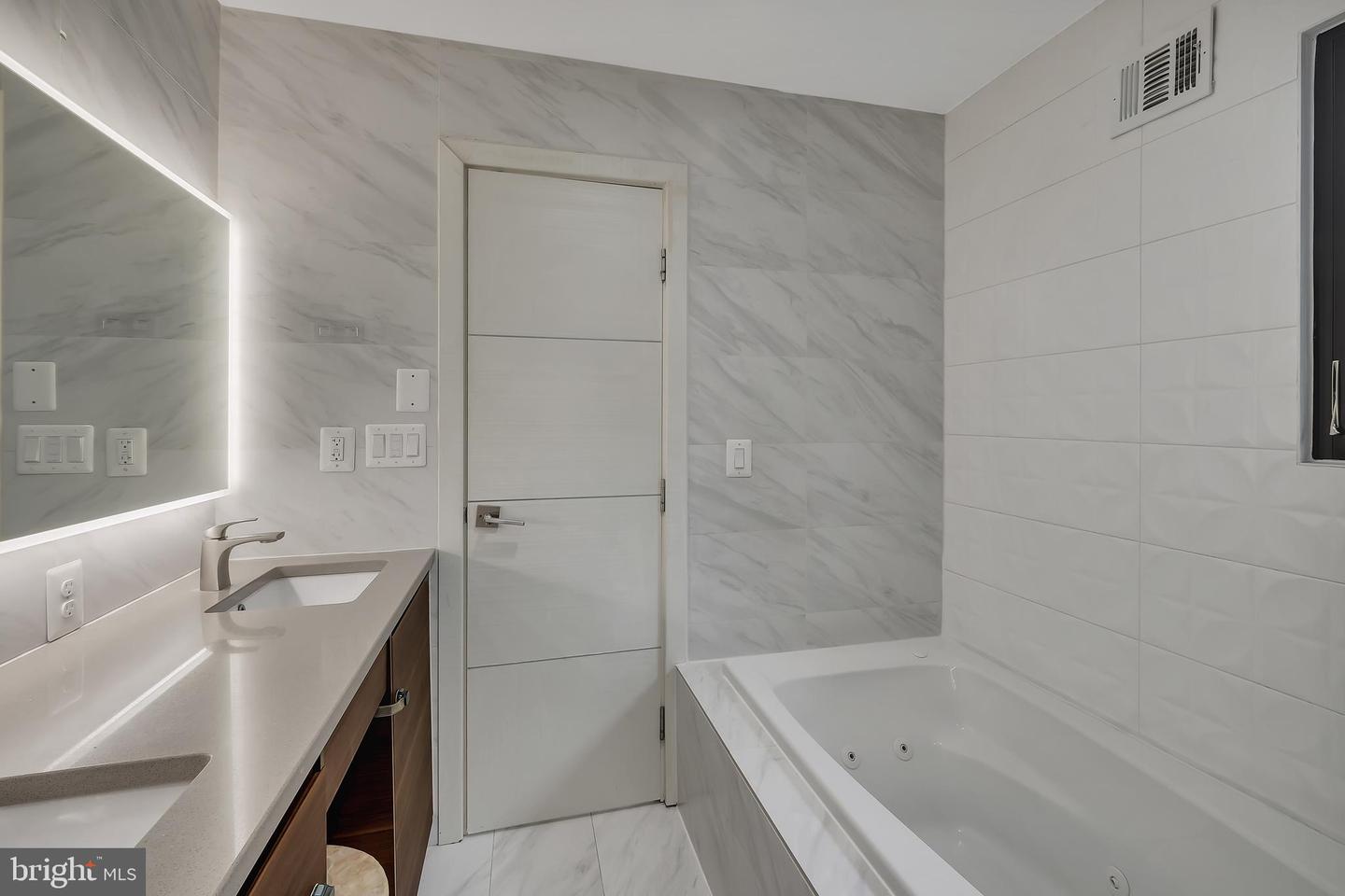 6170 HOWELLS RD, ALEXANDRIA, Virginia 22310, 5 Bedrooms Bedrooms, ,3 BathroomsBathrooms,Residential,For sale,6170 HOWELLS RD,VAFX2263092 MLS # VAFX2263092